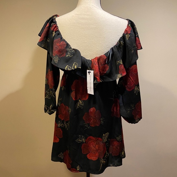 Cupcakes & Cashmere Rose Floral Halter Dress - Picture 12 of 14